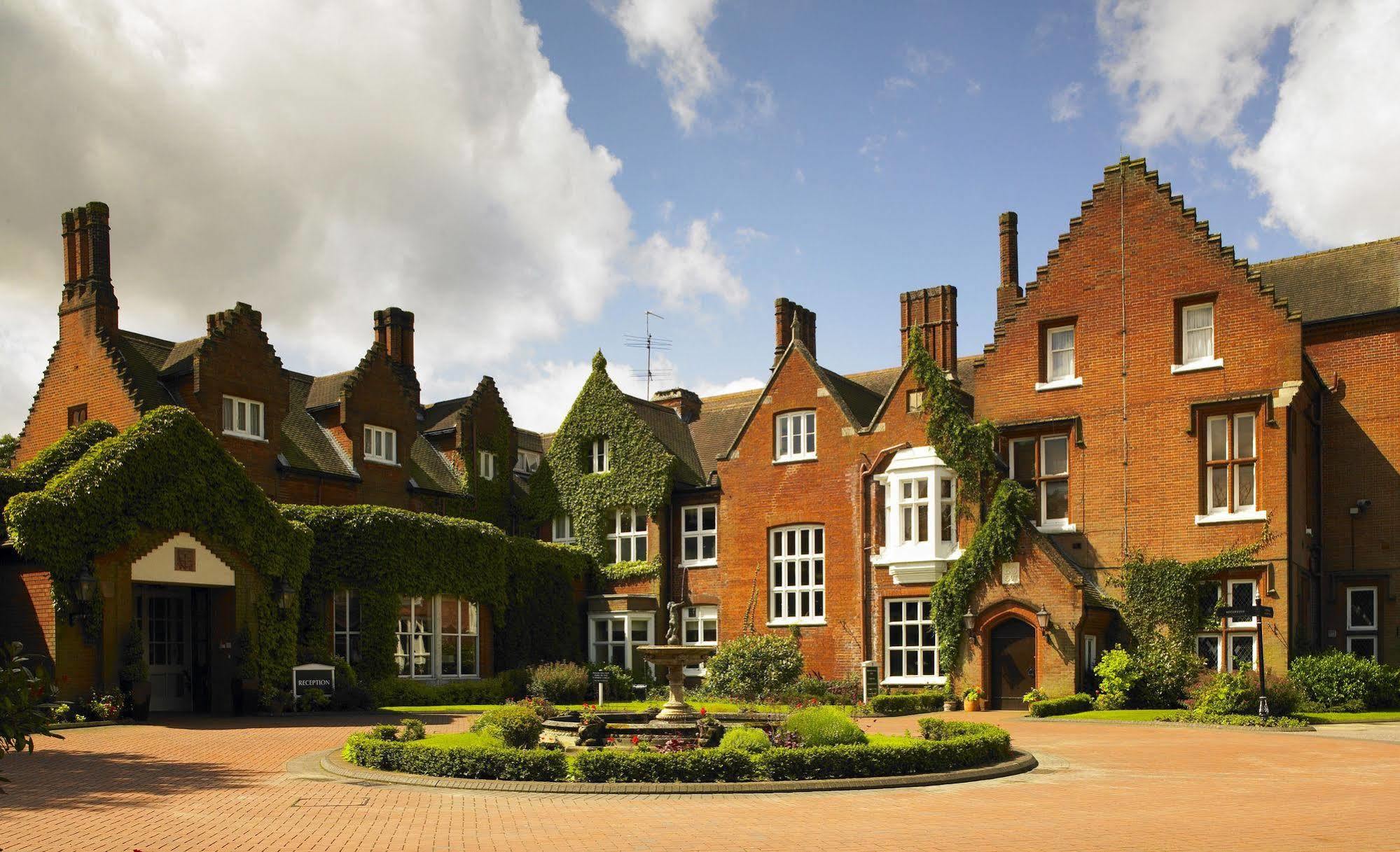 Отель Sprowston Manor Hotel, Golf & Country Club Spixworth